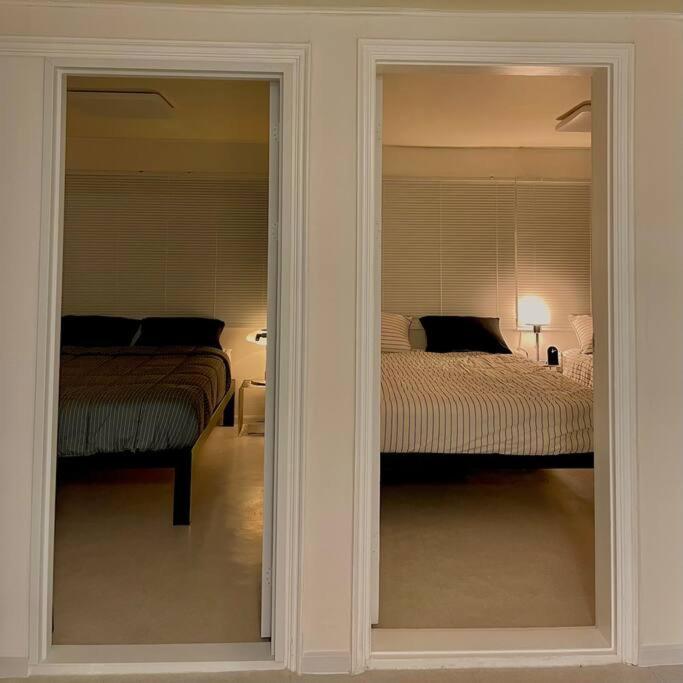 Hongik Station 10 Minutes Walking Distance 3 Queen Beds For 6 People * Seoul
